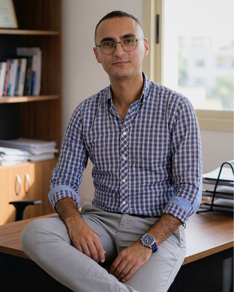 Nizar Aouatif, professeur d'anglais certifié Cambridge à Marrakech